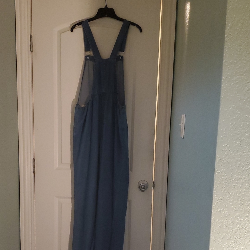 Women's Blue Denim Overalls with Adjustable Straps - Picture 4 of 5